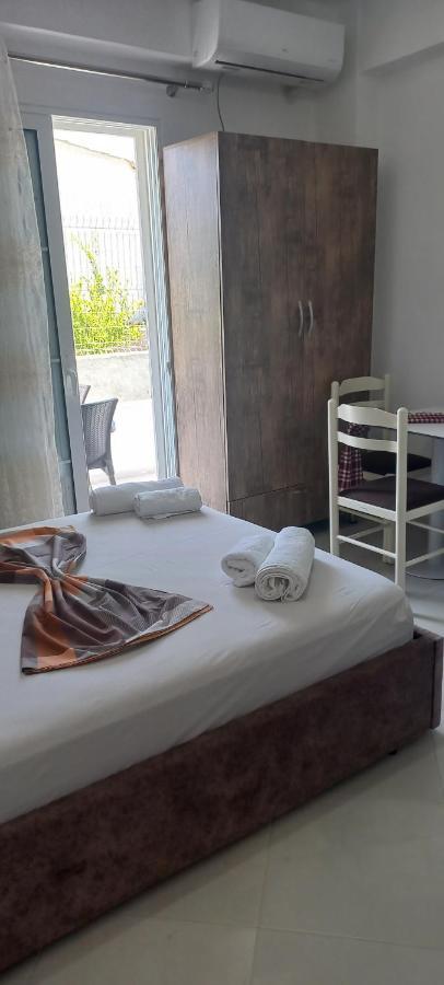 Arjan Dyli Guesthouse Εξαμίλιο Δωμάτιο φωτογραφία