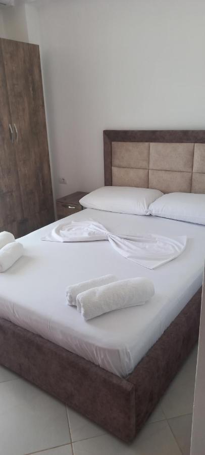 Arjan Dyli Guesthouse Εξαμίλιο Δωμάτιο φωτογραφία