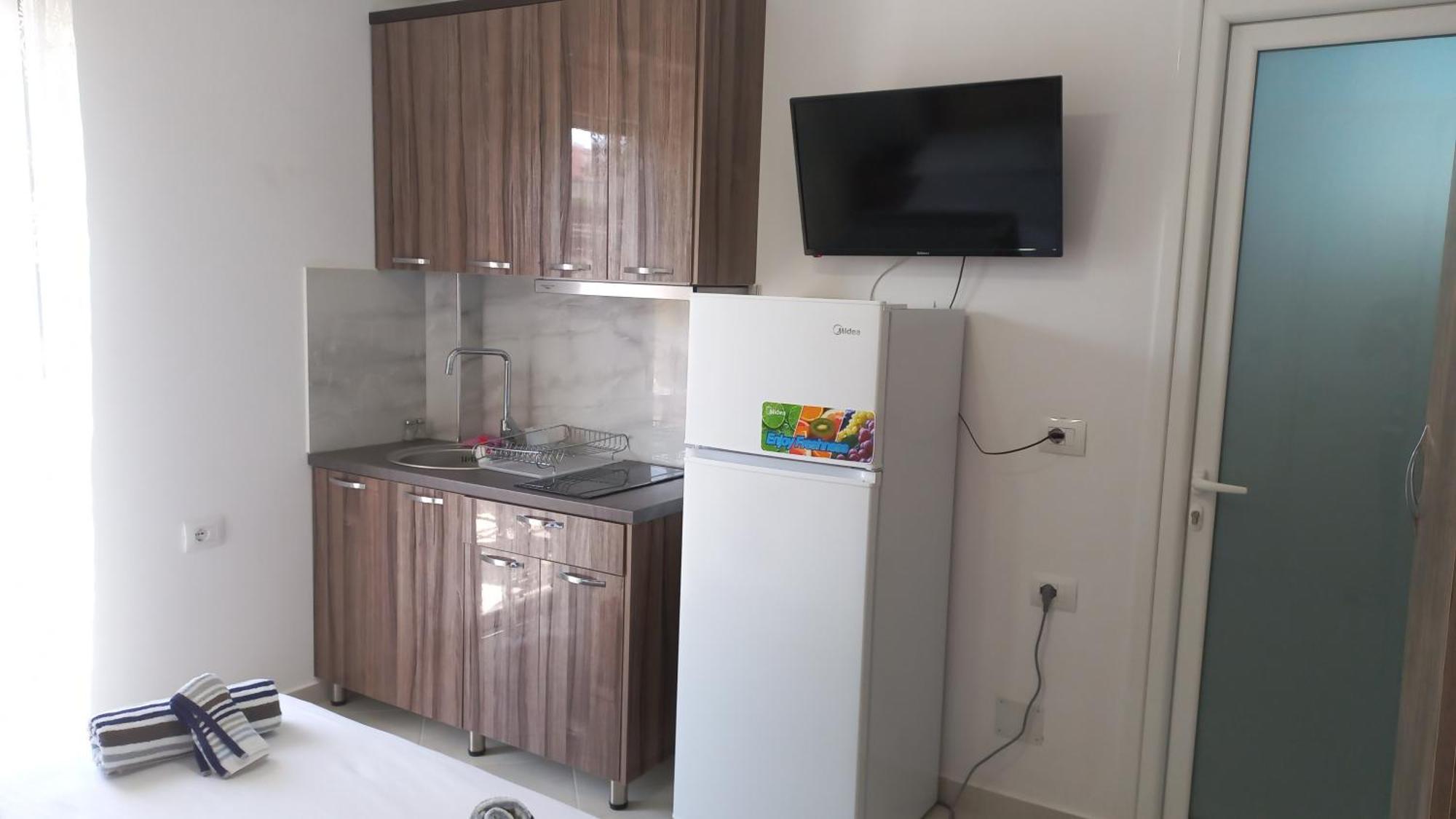 Arjan Dyli Guesthouse Εξαμίλιο Δωμάτιο φωτογραφία